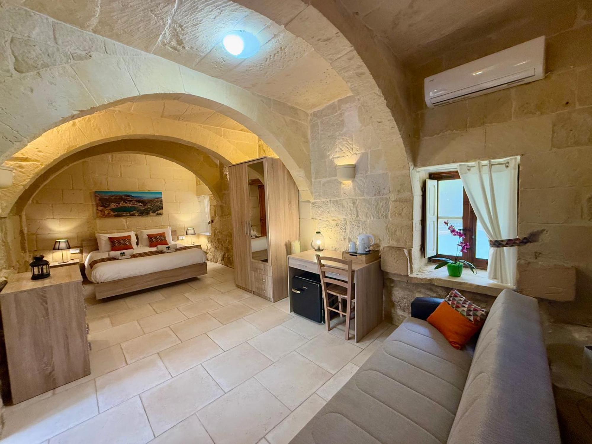 Ta' Matmura B&B Għarb Екстериор снимка