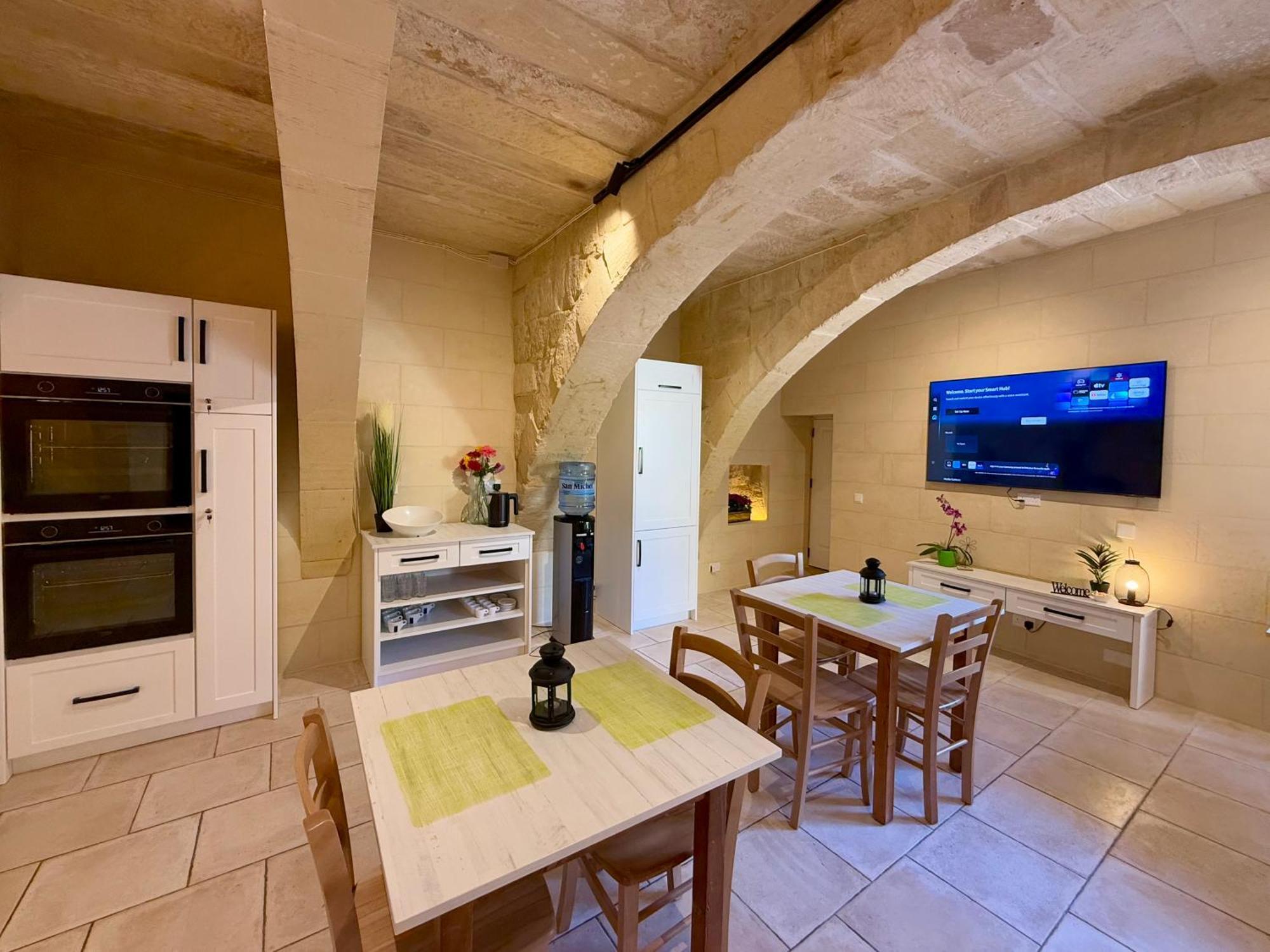 Ta' Matmura B&B Għarb Екстериор снимка