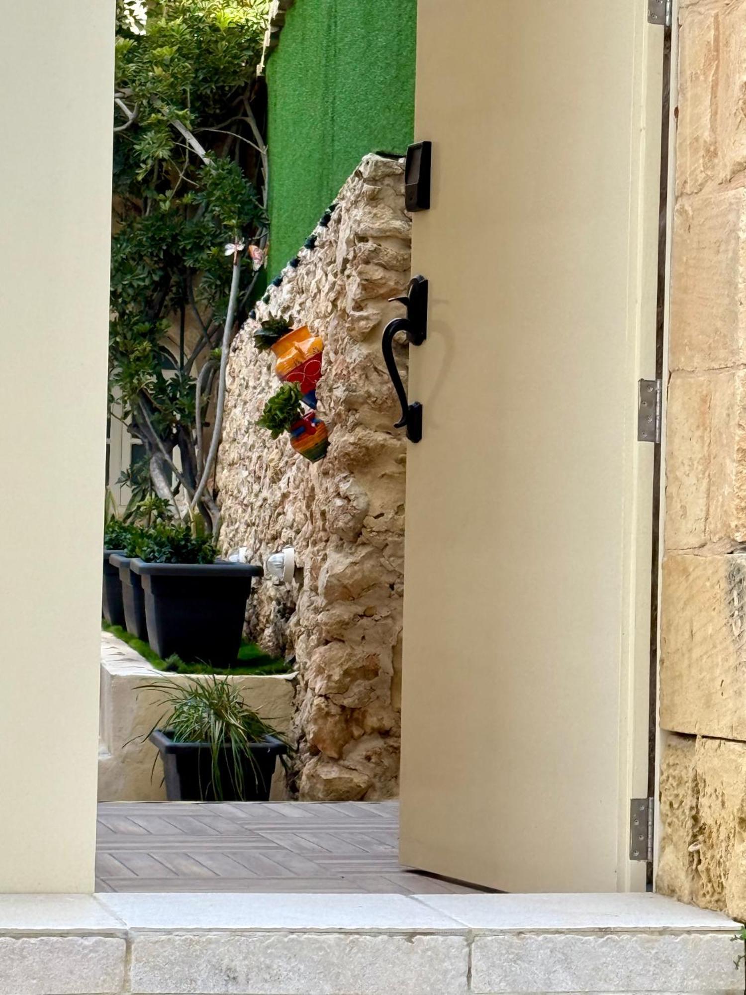 Ta' Matmura B&B Għarb Екстериор снимка